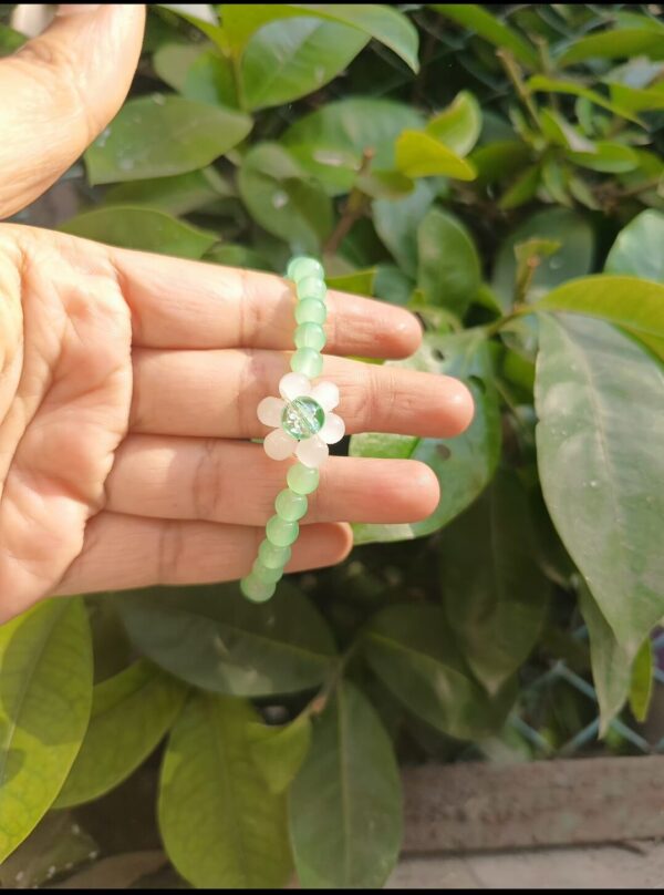 New Flower pearl Bracelets design - Image 2