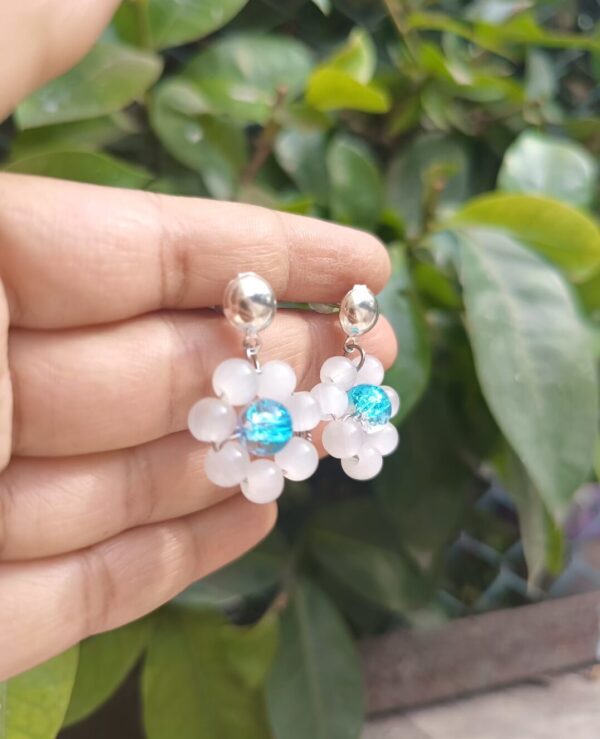 Latest Pearl Flower Earring for party - Image 3