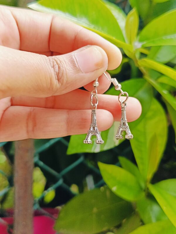 Cute Paris tower earring for girls - Image 2