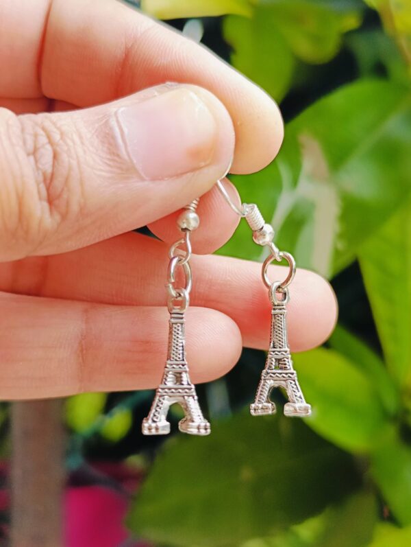 Cute Paris tower earring for girls