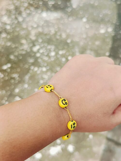 Cute adjustable emogi bracelets for girls