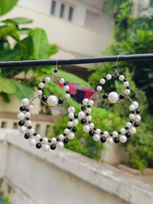Black and white Double layer hoop earring - Image 5
