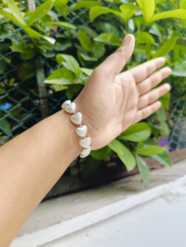 Trending heart Pearl bracelets for girls - Image 2