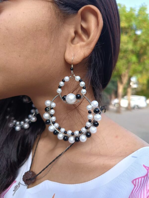 Black and white Double layer hoop earring