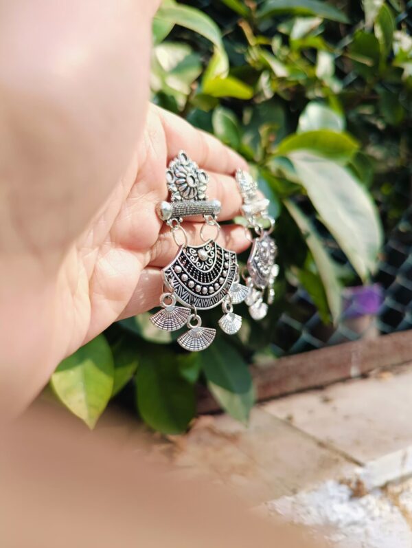 oxidised layer earring with cute design - Image 2