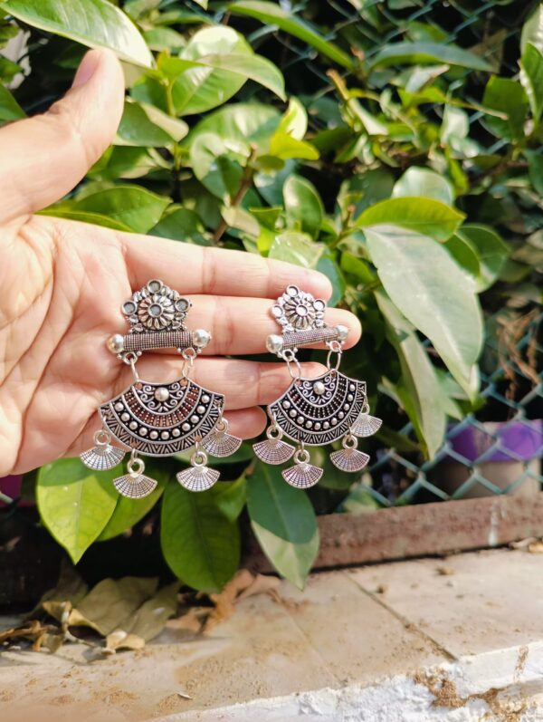 oxidised layer earring with cute design - Image 3