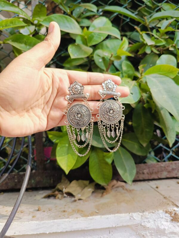 round multi layer earring for woman - Image 2