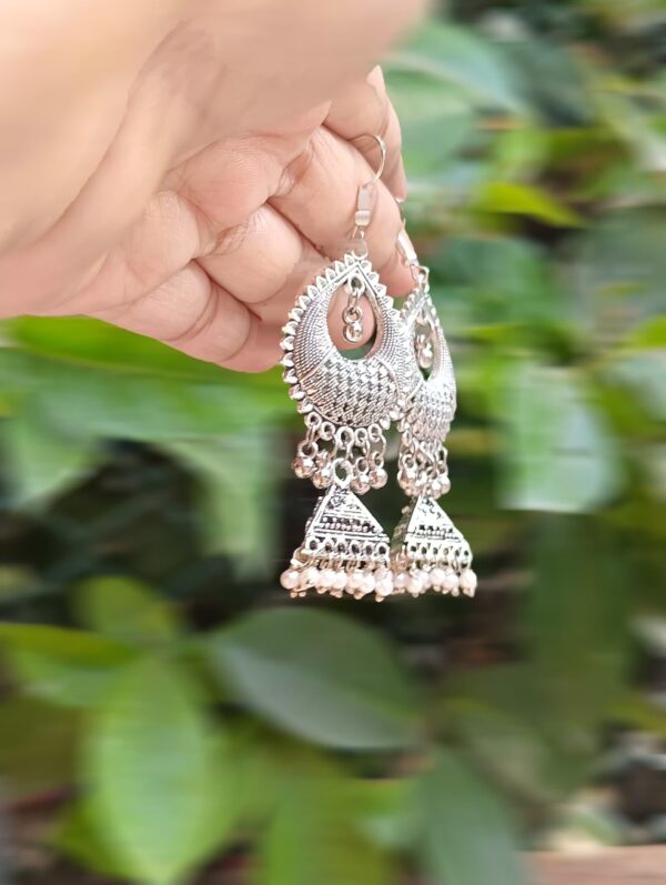 Metal Triangle Jhumka with White Pearl - Image 2